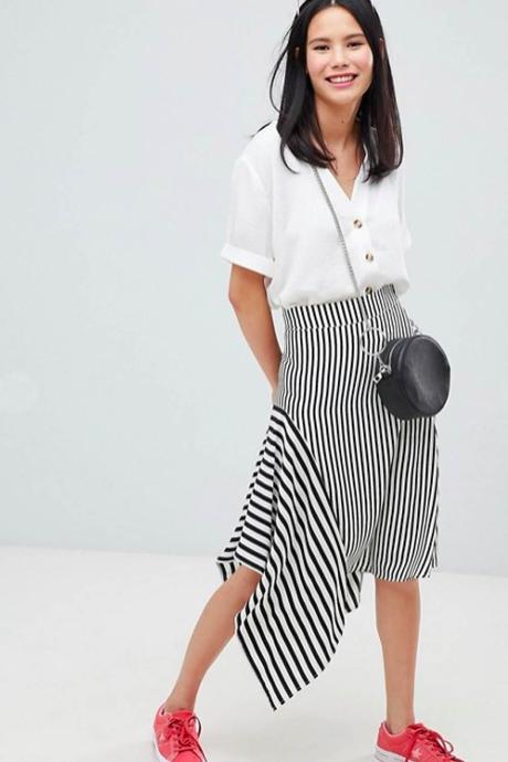 Falda Tubo Larga Con Zapatillas