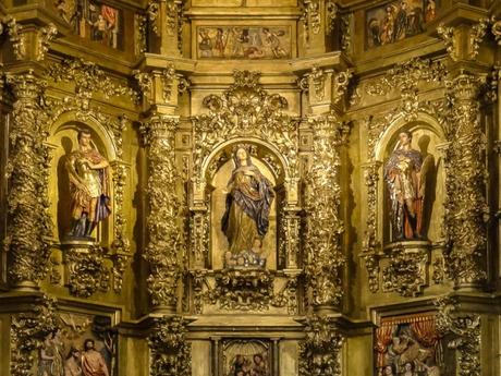 El retablo del altar mayor de la Catedral de Santander