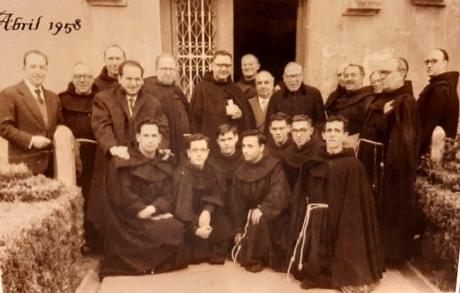 Sentido adiós a los frailucos de Perines