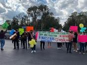 Llevan serenata personal médico militar Hospital Central