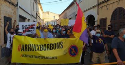 Marivent hoy,  manifestaciones y protestas en Baleares y ¿dónde está el rey emérito?