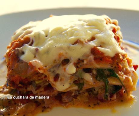 LASAÑA DE VERDURAS Y RUCULA