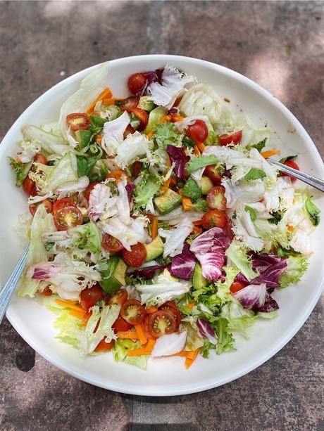 Cómo preparar ensalada variada con aliño oriental Cómo preparar ensalada variada con aliño oriental