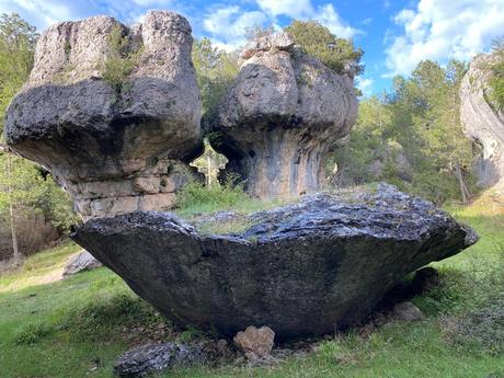 “El poeta pregunta a su amor por la Ciudad Encantada de Cuenca”