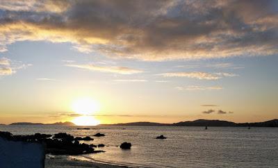 La loba + The new nurses + Atardecer La loba + The new nurses + Atardecer