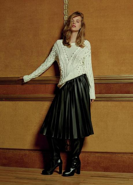 Look Con Faldas Plisadas