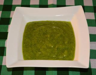 Tagliatelle con salsa pesto Tagliatelle con salsa pesto
