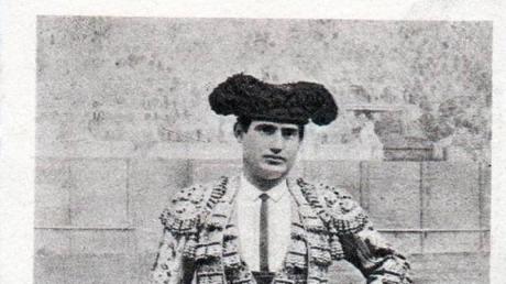 Tal día como hoy en 1893 se presentó en Santander el Espartero con toros de Ibarra