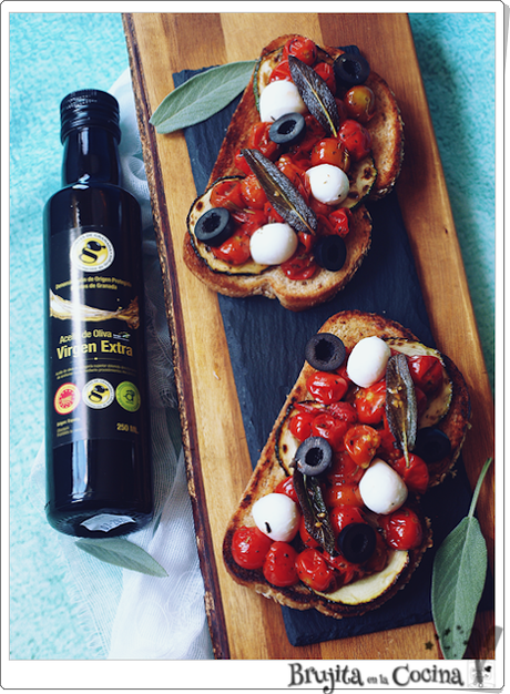 Tostas de cherrys confitados y mozzarella