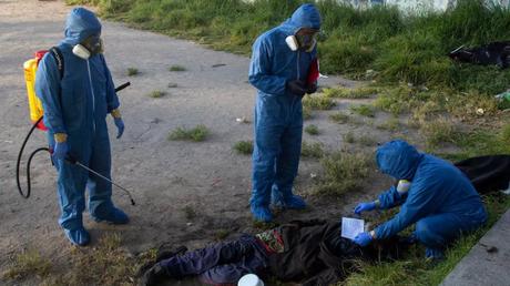 Ecuador creó un “escuadrón covid” policial