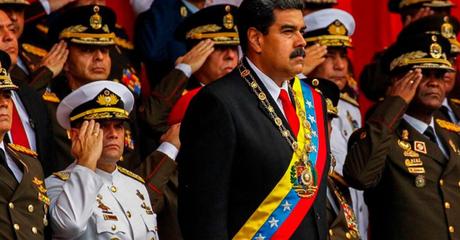 Maduro renueva altos mandos de las FANB