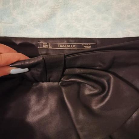 Falda Negra Polipiel Zara