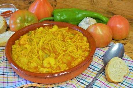 las delicias de Mayte, guiso de fideos, guiso de fideos amarillos, guiso de fideos con almejas, guiso de fideos con marisco, guiso de fideos con pescado, guiso de fideos gordos, guiso de fideos marinero, guiso marinero,