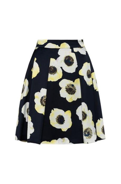 Falda Con Cremallera Delantera Outfit