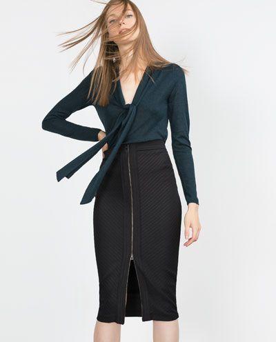 Falda Con Cremallera Delantera Outfit