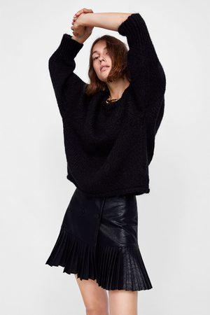 Falda Plisada Corta Negra Zara