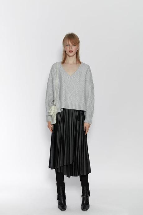 Falda Plisada Corta Negra Zara