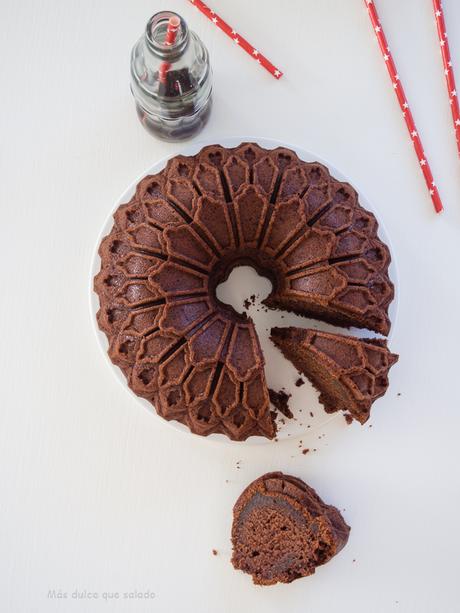 Bundt cake de chocolate y coca cola Bundt cake de chocolate y coca cola