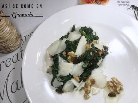 Ensalada templada de espinacas con pasas y queso de cabra Ensalada templada de espinacas con pasas y queso de cabra