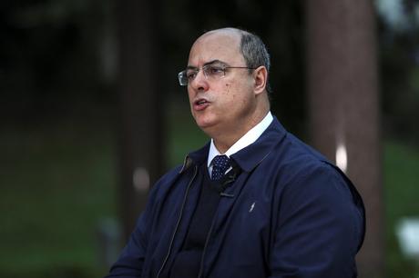 Suspenden a gobernador de Río por presunta corrupción