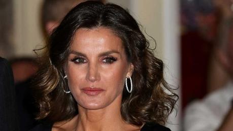 Letizia Falda Plisada