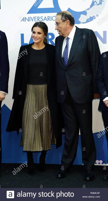 Letizia Falda Plisada