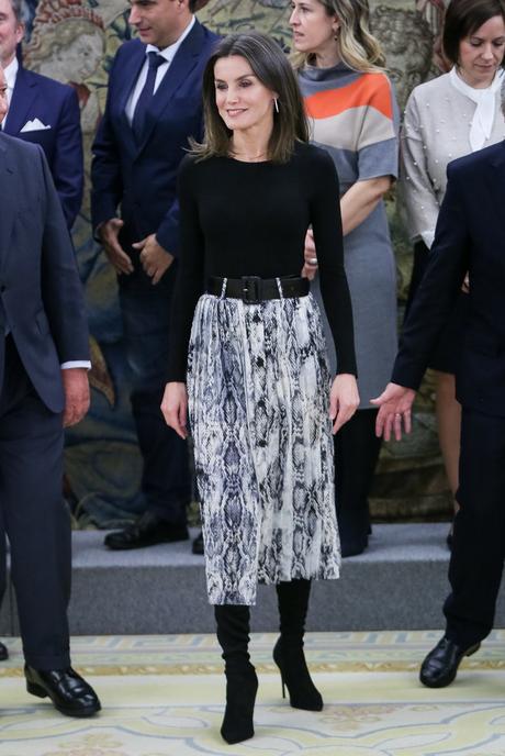 Letizia Falda Plisada