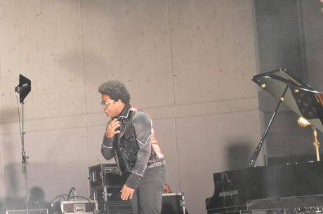 Ara Malikian emociona en su regreso a Ponferrada demostrando una vez más su virtuosismo con el violín