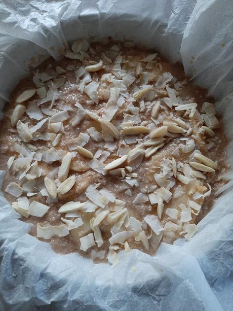 TARTA DE MANZANA, COCO Y ALMENDRA TARTA DE MANZANA, COCO Y ALMENDRA