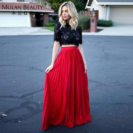 Falda Plisada Roja Outfit