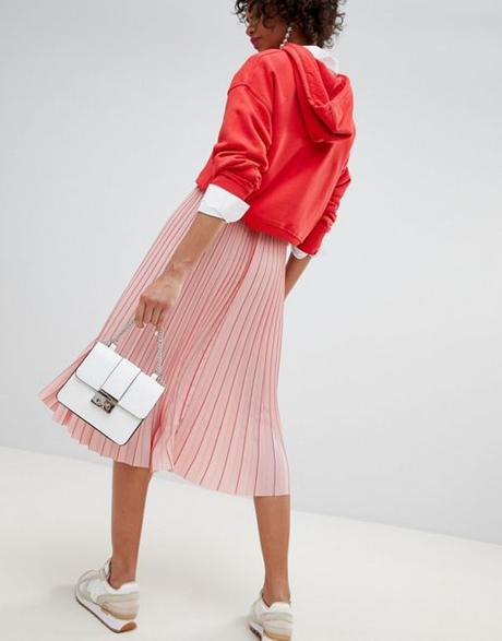 Falda Plisada Roja Stradivarius