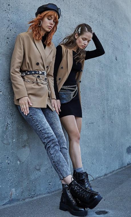 Falda Plisada Roja Stradivarius