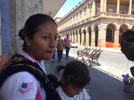 Vendedora de flores habla sobre la agresión que sufrió por inspectores municipales