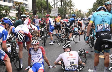 El Tour de Francia 2020: Caidas, jabon y polemicas