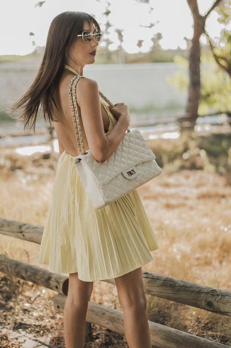 VESTIDO AMARILLO PLISADO - HAUL TENDENCIAS ZARA NUEVA TEMPORADA escote espalda