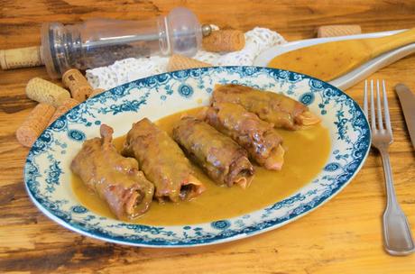 las delicias de Mayte, rollito de ternera relleno, rollitos de ternera, rollitos de ternera a la cerveza, rollitos de ternera en salsa, rollitos de ternera rellenos en salsa,