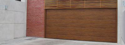 Puertas de garaje de imitación a la madera Prima innova