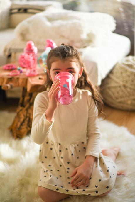 Vuelta al cole con las tazas de Nuby, vuelta segura