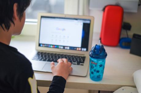 Vuelta al cole con las tazas de Nuby, vuelta segura Vuelta al cole con las tazas de Nuby, vuelta segura