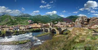 2020, Un verano en la pandemia. -De mar a océano con la mascarilla en el rostro. - 2 Por los campos de Aragón y Castilla y Cañón del Río Lobos hasta Cervera del Pisuerga, en las puertas de Cantabria