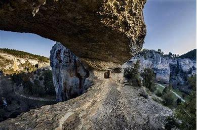 2020, Un verano en la pandemia. -De mar a océano con la mascarilla en el rostro. - 2 Por los campos de Aragón y Castilla y Cañón del Río Lobos hasta Cervera del Pisuerga, en las puertas de Cantabria