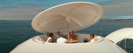 ANTHÉNEA: la cápsula flotante de lujo en el mar que te va a dejar atrapado o atrapada 4