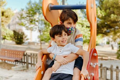 Quien tiene un hermano tiene un tesoro Quien tiene un hermano tiene un tesoro