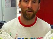 Messi subasta botines autografiados beneficio