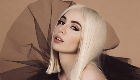 Nuevo single de Ava Max