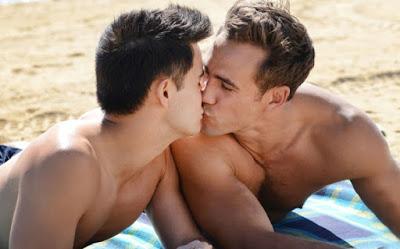 POEMA LGBTI: PRIMER AMOR