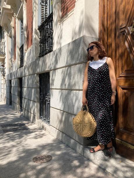 UN DOMINGO DE VERANO.- UN DOMINGO DE VERANO.-