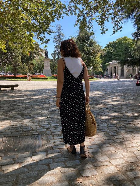 UN DOMINGO DE VERANO.- UN DOMINGO DE VERANO.-