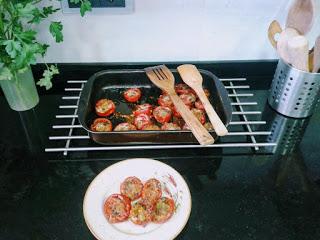 Receta de tomates a la provenzal.