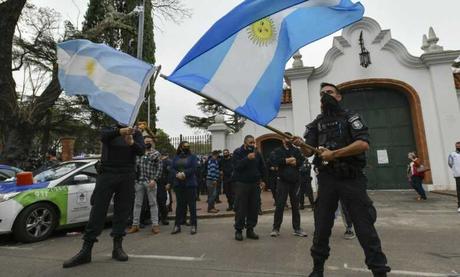 Tercer dia de protestas salariales de la Policia Bonaerense